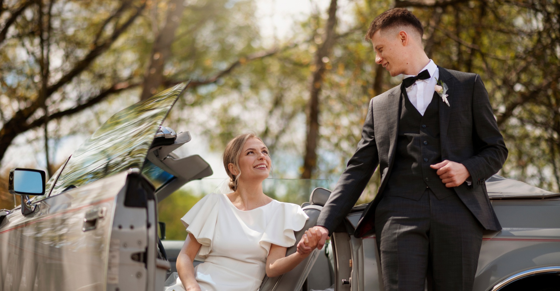 Rent a luxury wedding car